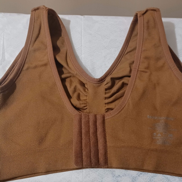 Secret Solutions Plus Size Wireless Seamless 3pk Bras *NWOT* - Picture 3 of 6